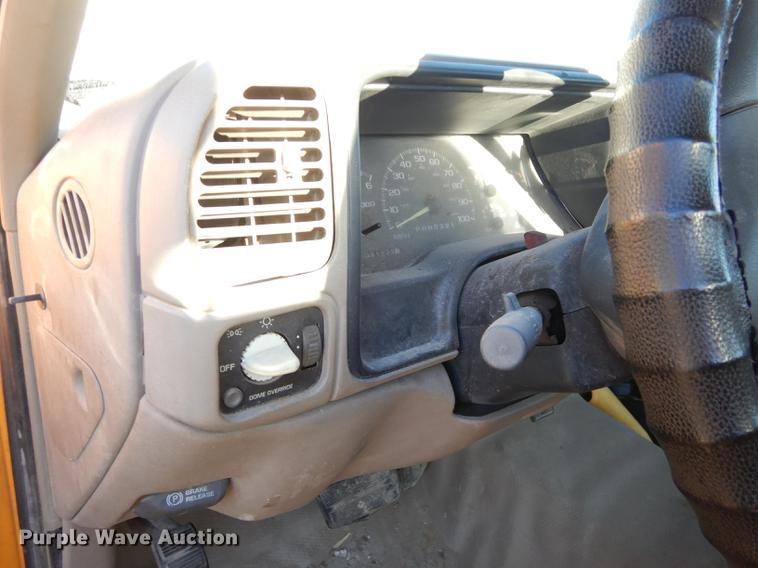 image for item K5830 1998 Chevrolet Cheyenne 2500 utility bed pickup truck