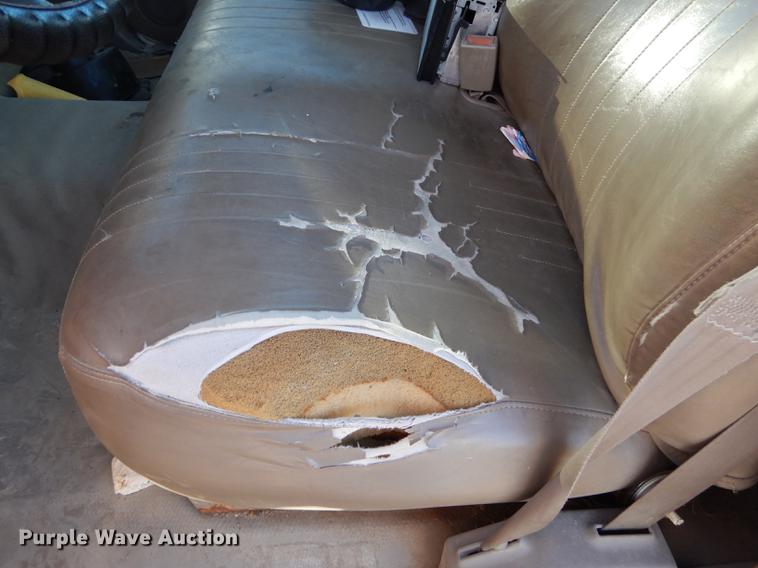 image for item K5830 1998 Chevrolet Cheyenne 2500 utility bed pickup truck