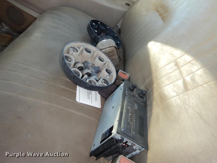 image for item K5830 1998 Chevrolet Cheyenne 2500 utility bed pickup truck