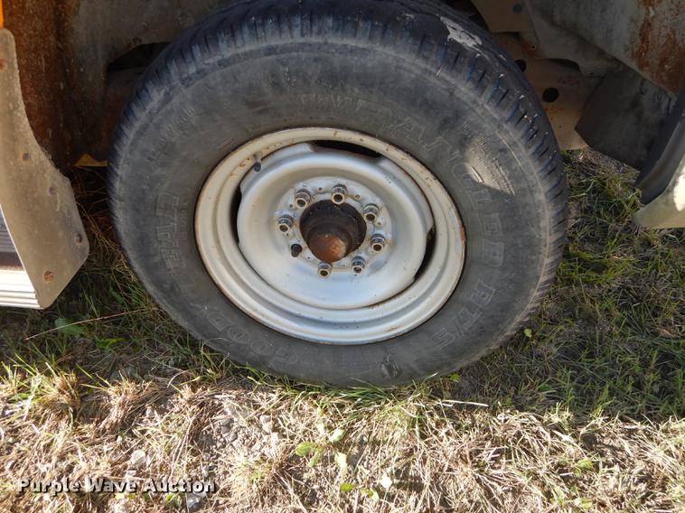 image for item K5830 1998 Chevrolet Cheyenne 2500 utility bed pickup truck