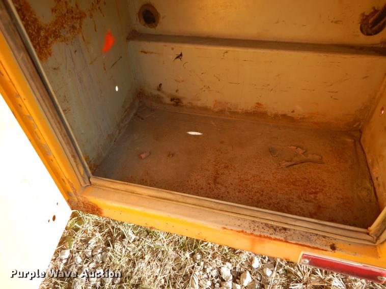 image for item K5830 1998 Chevrolet Cheyenne 2500 utility bed pickup truck