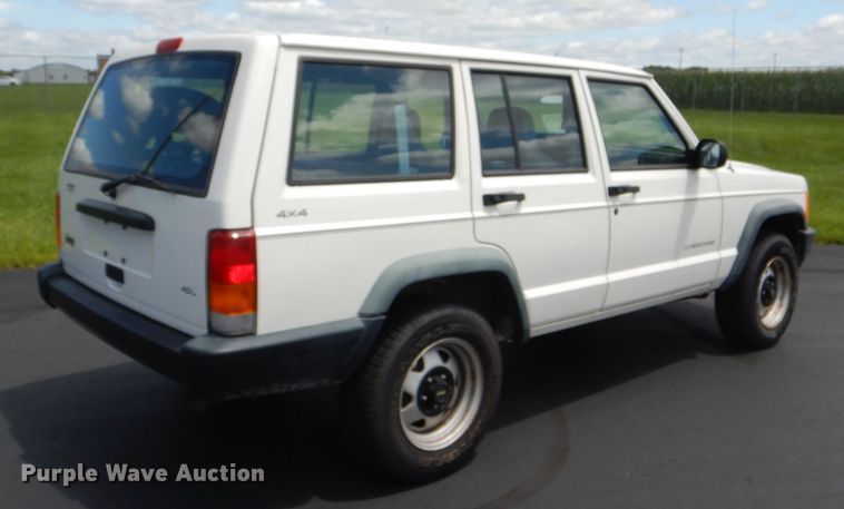image for item DG4781 1998 Jeep Cherokee SUV