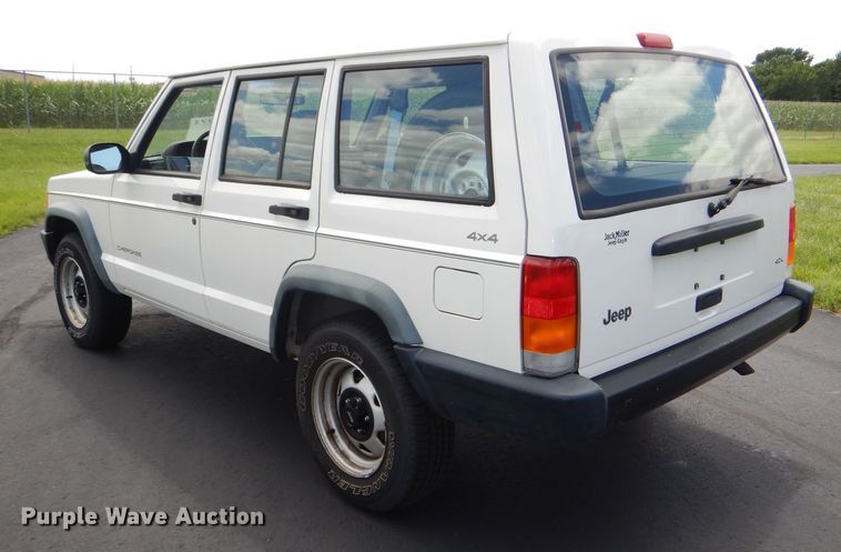image for item DG4781 1998 Jeep Cherokee SUV