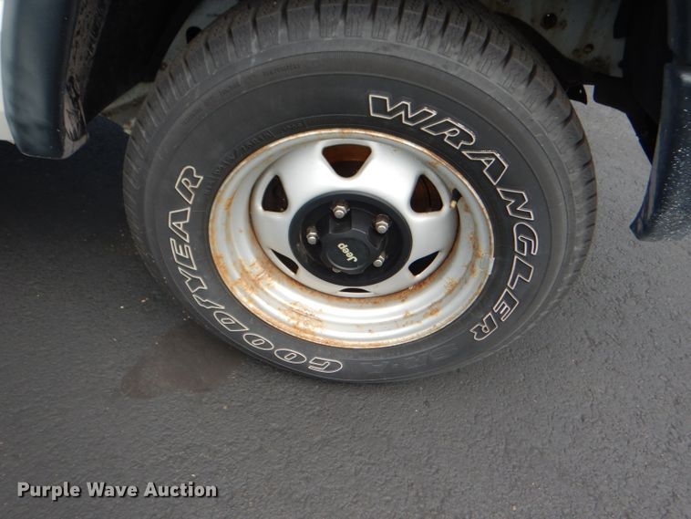 image for item DG4781 1998 Jeep Cherokee SUV