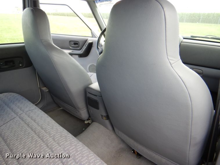 image for item DG4781 1998 Jeep Cherokee SUV