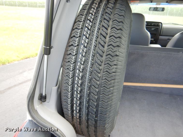 image for item DG4781 1998 Jeep Cherokee SUV