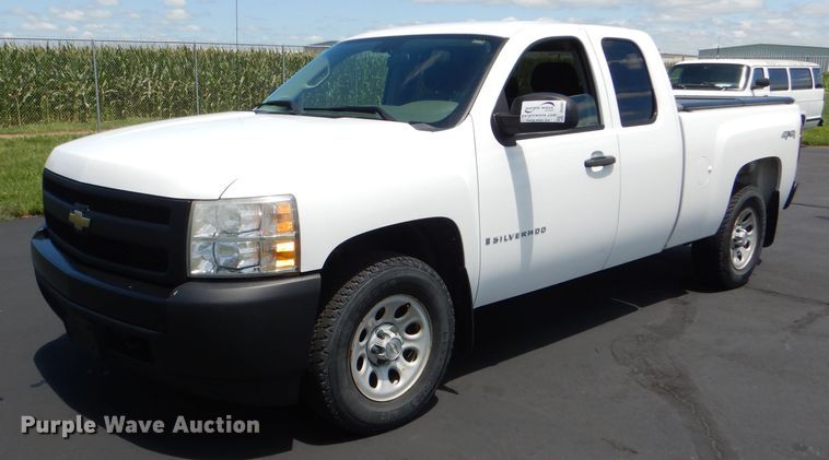 image for item DG4807 2008 Chevrolet Silverado 1500 Ext. Cab pickup truck