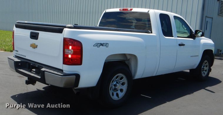 image for item DG4807 2008 Chevrolet Silverado 1500 Ext. Cab pickup truck