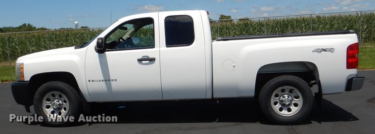 image for item DG4807 2008 Chevrolet Silverado 1500 Ext. Cab pickup truck
