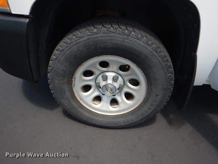 image for item DG4807 2008 Chevrolet Silverado 1500 Ext. Cab pickup truck