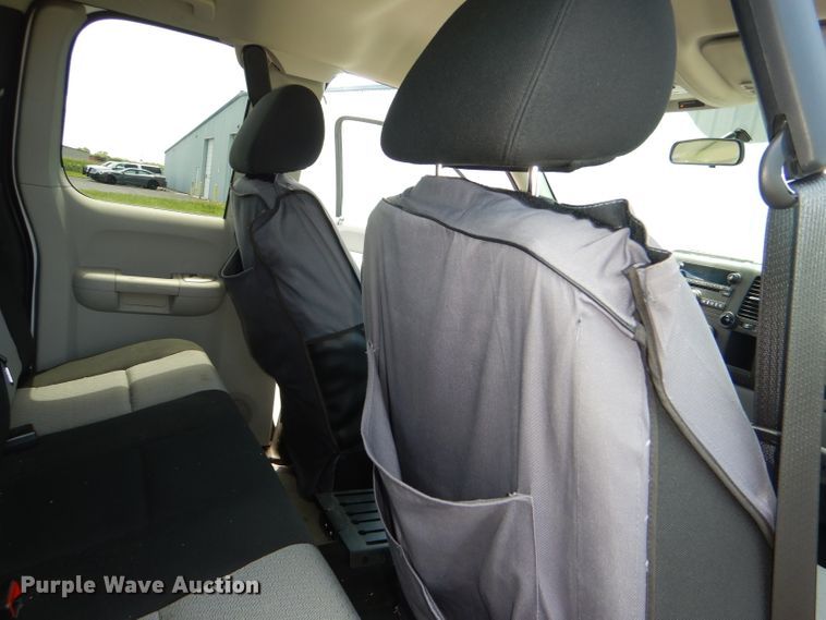 image for item DG4807 2008 Chevrolet Silverado 1500 Ext. Cab pickup truck