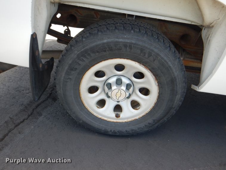 image for item DG4807 2008 Chevrolet Silverado 1500 Ext. Cab pickup truck