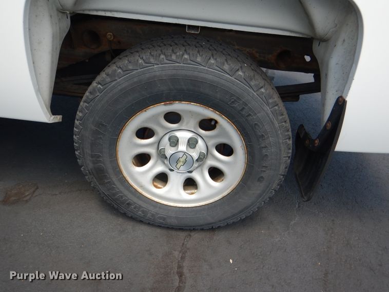 image for item DG4807 2008 Chevrolet Silverado 1500 Ext. Cab pickup truck