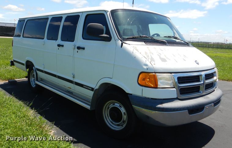 image for item DG4810 1999 Dodge Ram Van B3500 Van