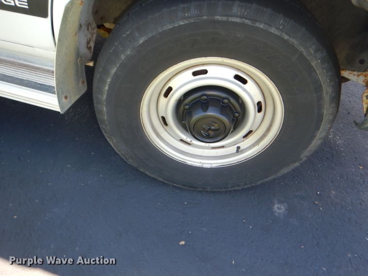image for item DG4810 1999 Dodge Ram Van B3500 Van