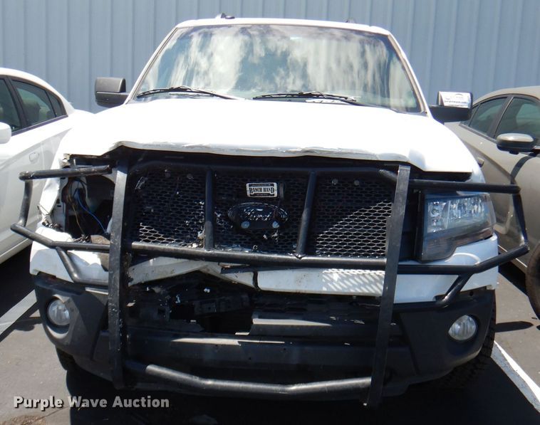 image for item DG4812 2017 Ford Expedition EL SUV