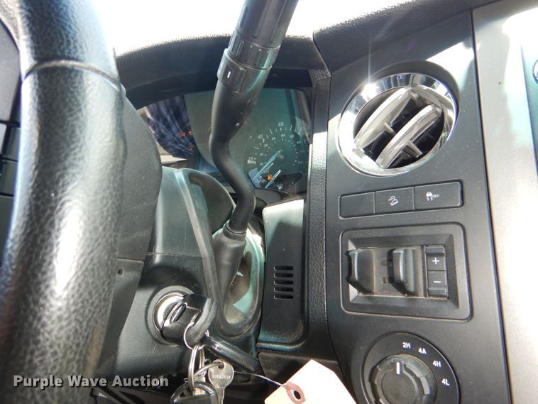 image for item DG4812 2017 Ford Expedition EL SUV