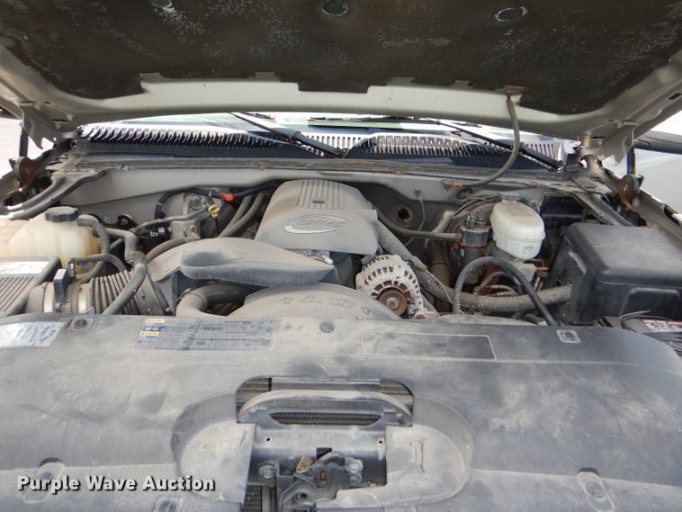 image for item DG4813 2004 Chevrolet Silverado 1500 Ext. Cab pickup truck