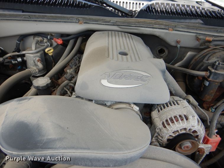 image for item DG4813 2004 Chevrolet Silverado 1500 Ext. Cab pickup truck