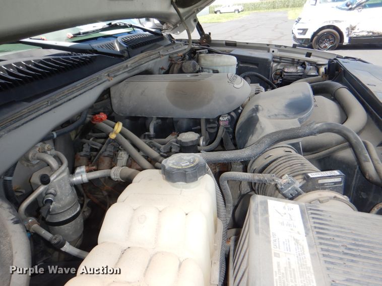 image for item DG4813 2004 Chevrolet Silverado 1500 Ext. Cab pickup truck