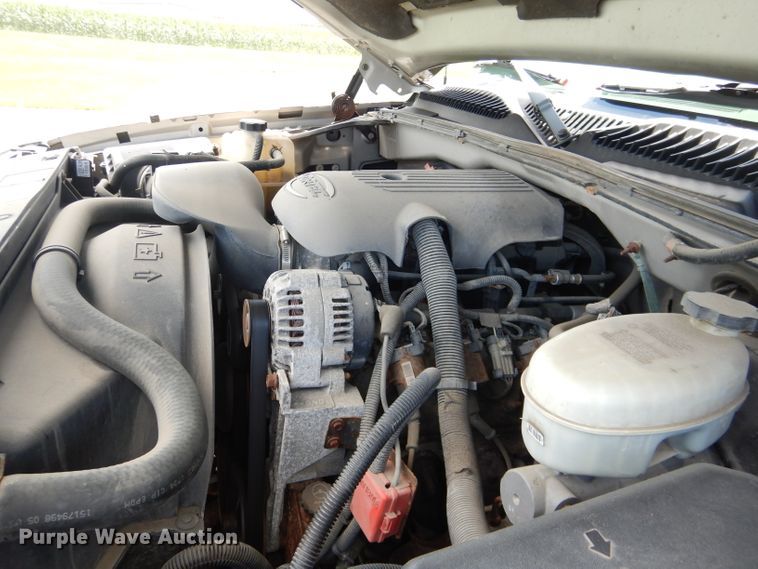 image for item DG4813 2004 Chevrolet Silverado 1500 Ext. Cab pickup truck