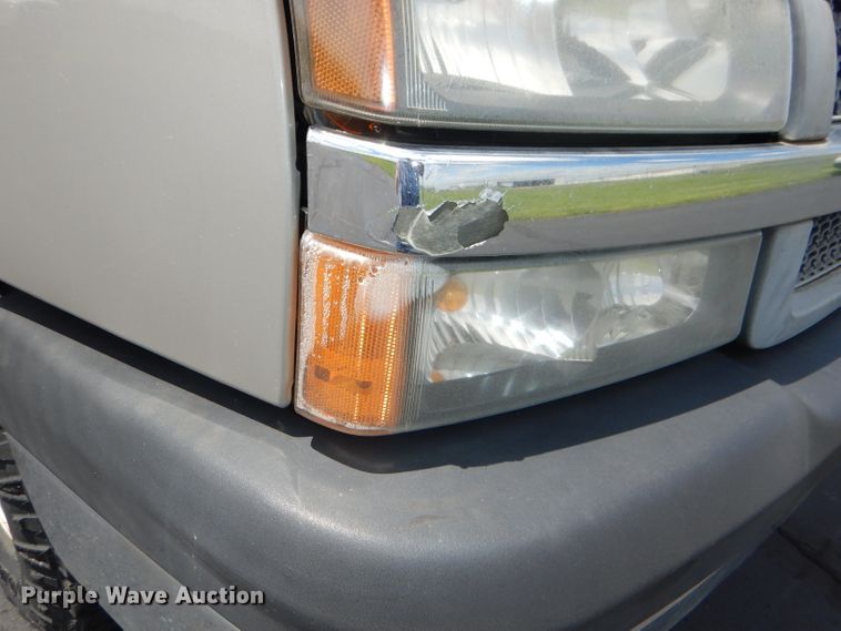image for item DG4813 2004 Chevrolet Silverado 1500 Ext. Cab pickup truck