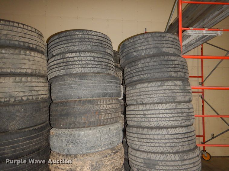 image for item FP9076 Approximately 220 tires