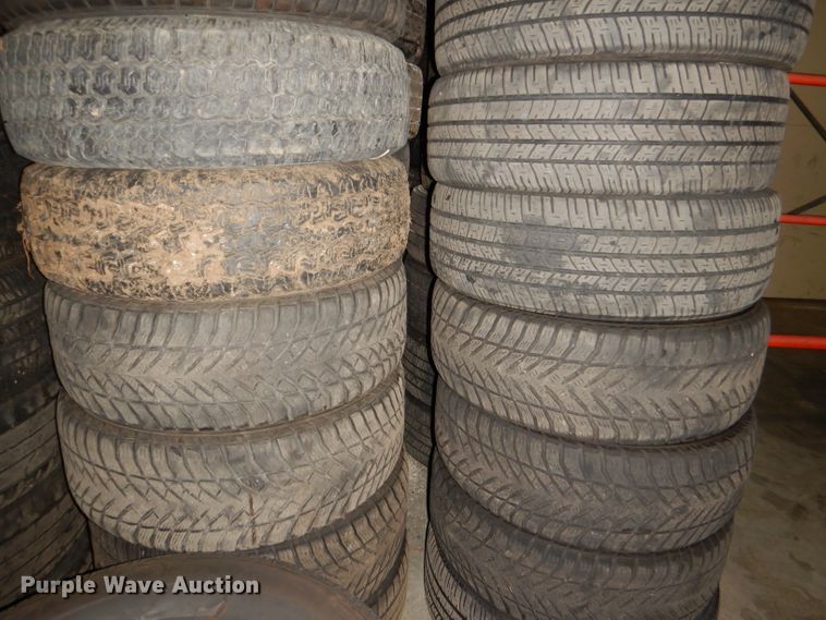 image for item FP9076 Approximately 220 tires