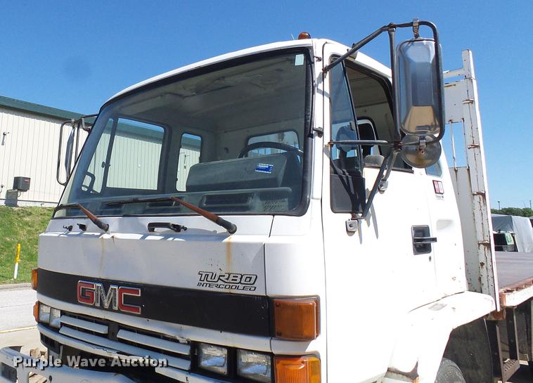 image for item DB2198 1993 Isuzu FTR dump flatbed truck