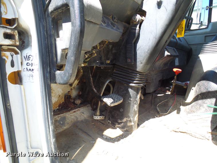 image for item DB2198 1993 Isuzu FTR dump flatbed truck