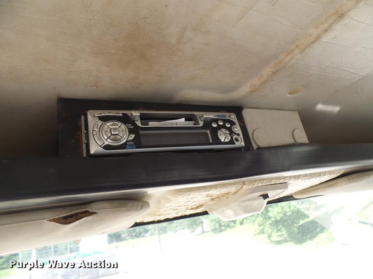 image for item DB2198 1993 Isuzu FTR dump flatbed truck