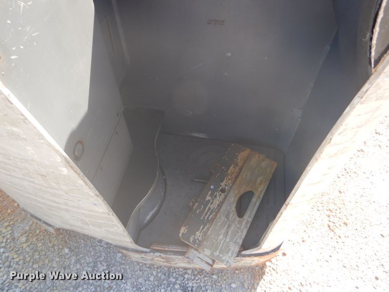 image for item DC5034 Crown RC5530-30 forklift