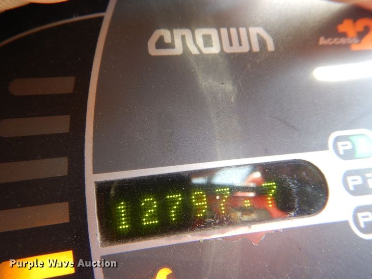 image for item DC5034 Crown RC5530-30 forklift