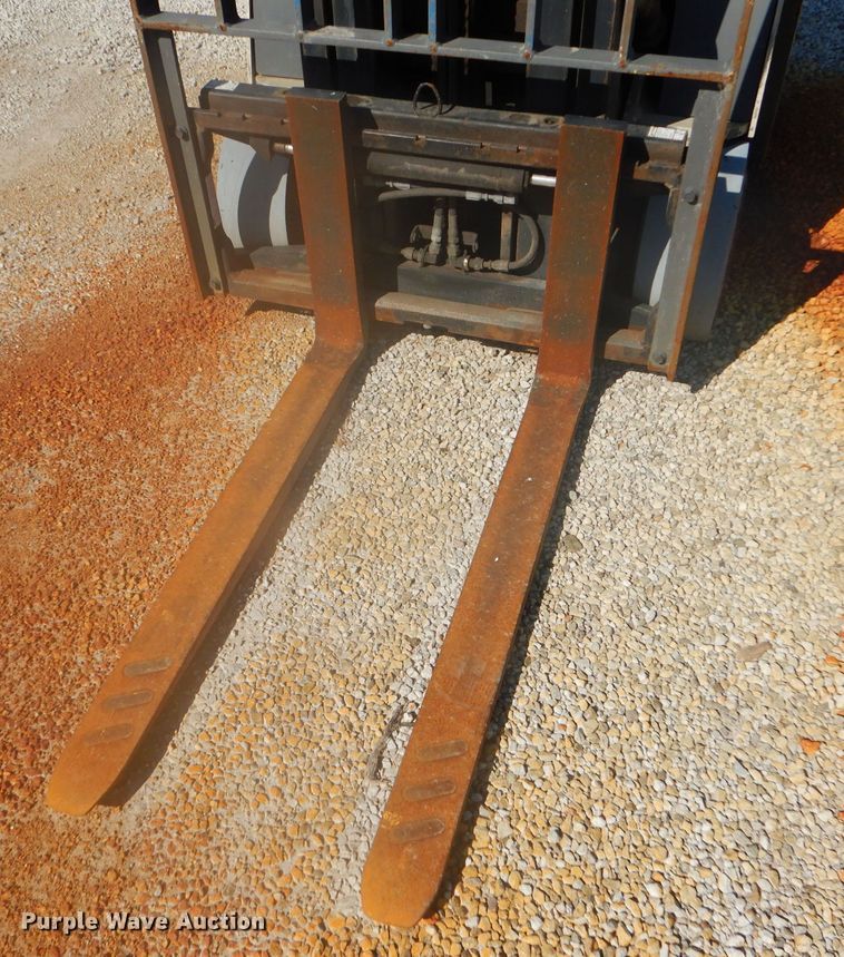 image for item DC5034 Crown RC5530-30 forklift