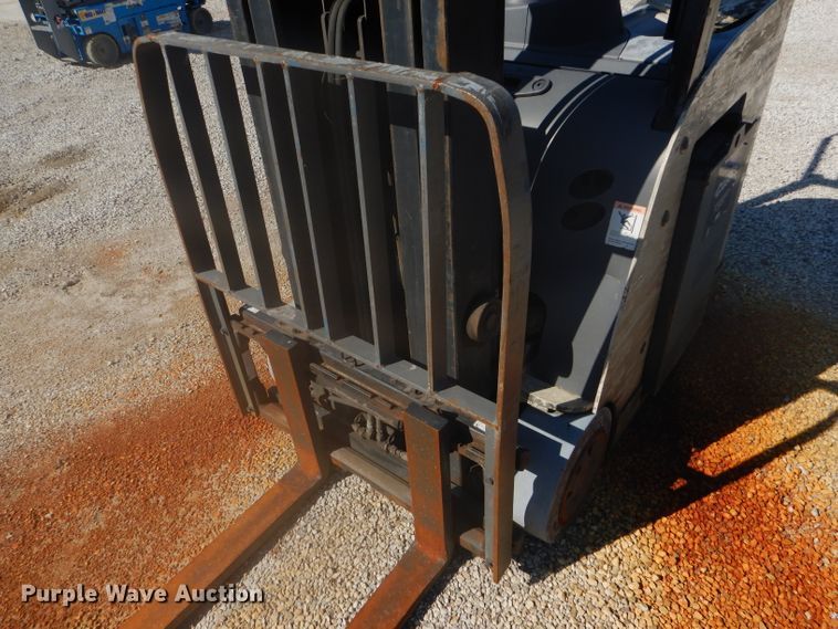 image for item DC5034 Crown RC5530-30 forklift