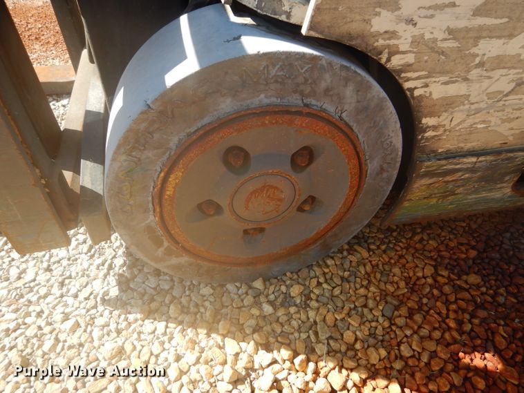 image for item DC5034 Crown RC5530-30 forklift