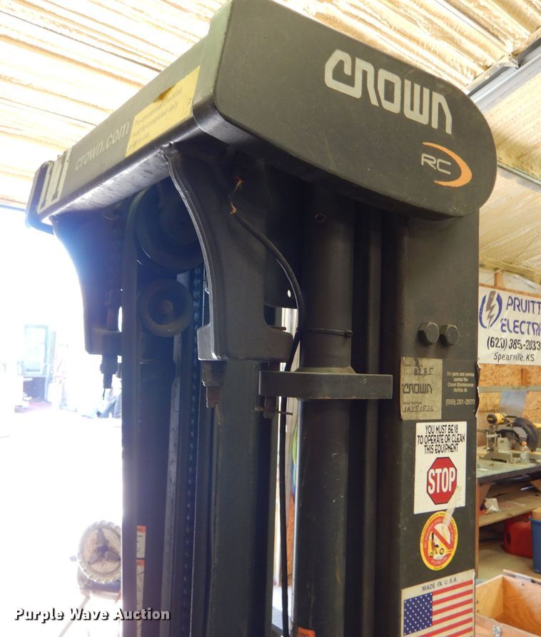 image for item DC5035 Crown RC5530C-30 forklift