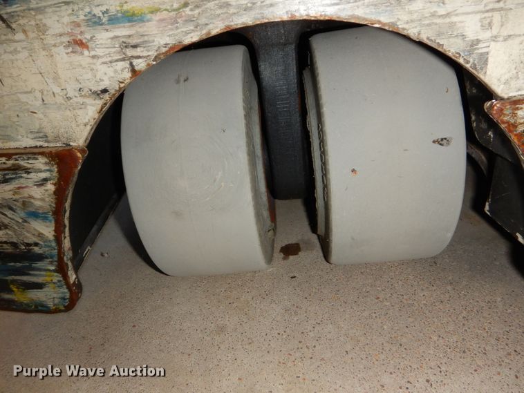 image for item DC5035 Crown RC5530C-30 forklift