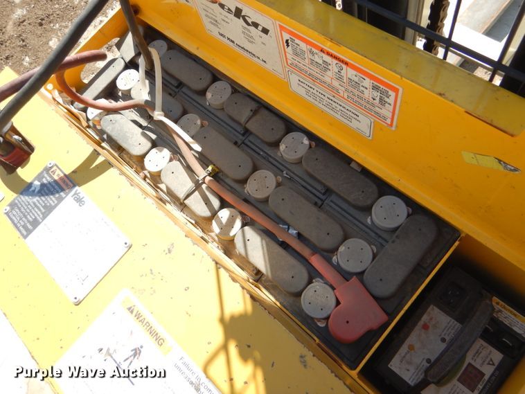 image for item DC5036 Yale MSW040SEN24TV087 pallet jack