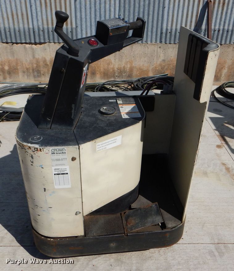 image for item DC5037 2001 Crown PR3020-60 pallet jack