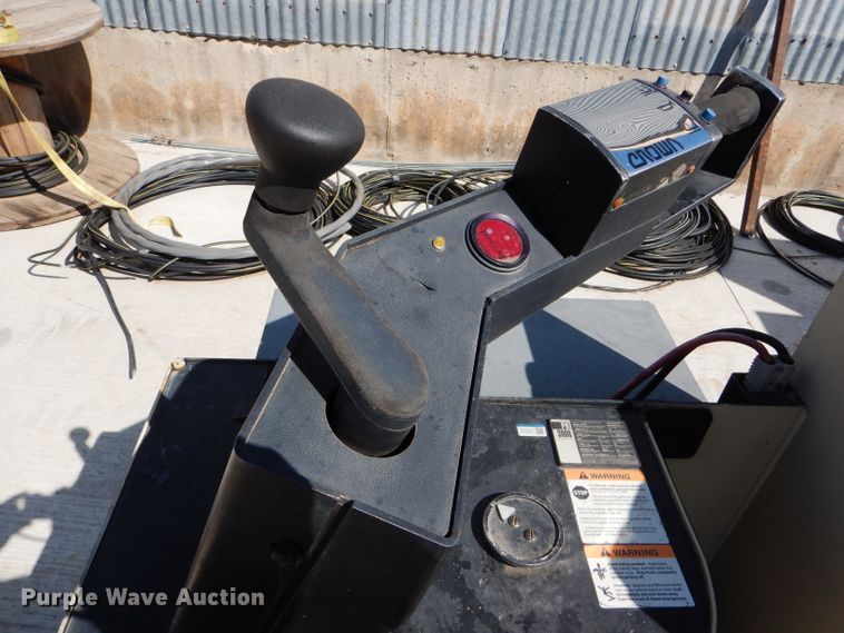 image for item DC5037 2001 Crown PR3020-60 pallet jack