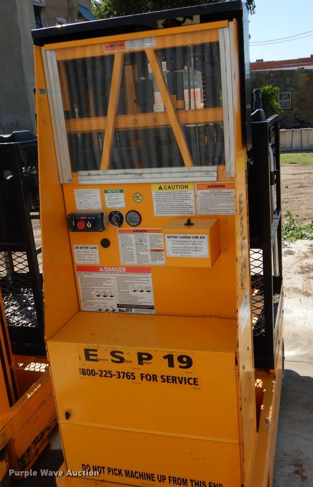 image for item DC5038 Biljax ESP19 vertical lift