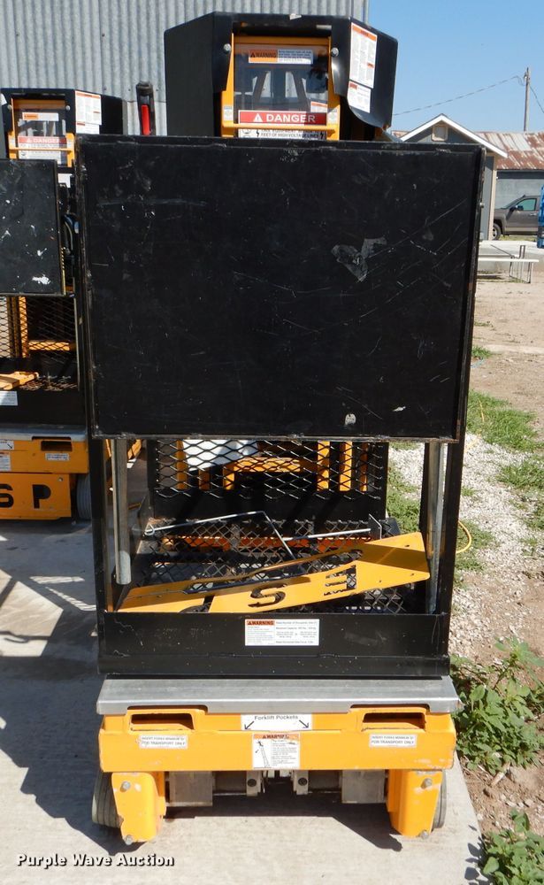 image for item DC5039 Biljax ESP19 vertical lift