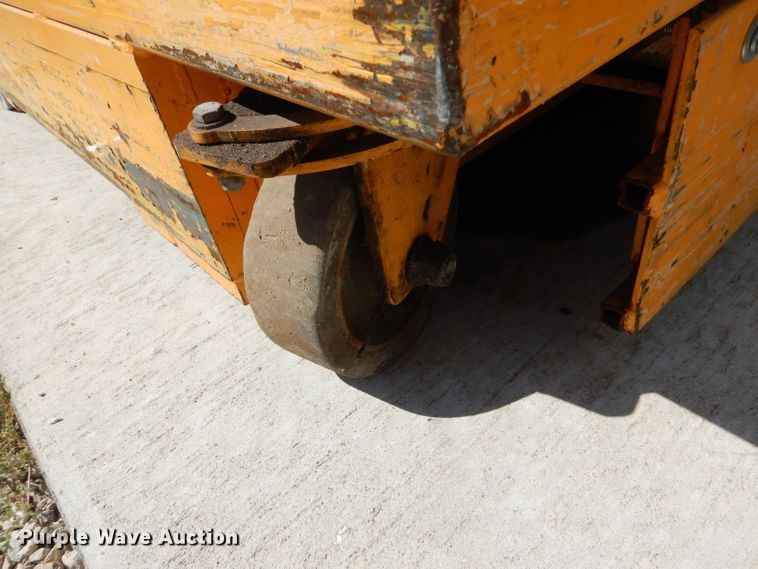 image for item DC5040 Biljax ESP19 vertical lift