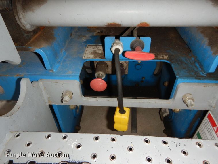 image for item DC5042 2003 Genie GS-1930 scissor lift