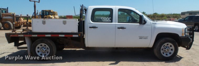 image for item DC5086 2013 Chevrolet Silverado 3500HD Crew Cab pickup truck