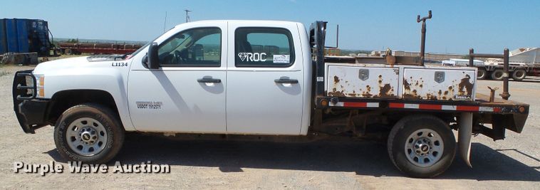 image for item DC5086 2013 Chevrolet Silverado 3500HD Crew Cab pickup truck
