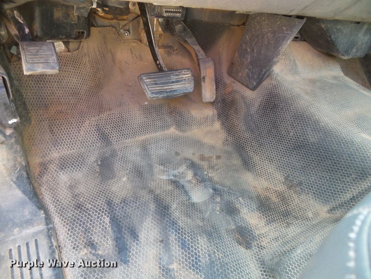 image for item DC5086 2013 Chevrolet Silverado 3500HD Crew Cab pickup truck