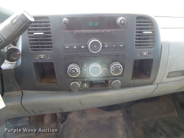 image for item DC5086 2013 Chevrolet Silverado 3500HD Crew Cab pickup truck