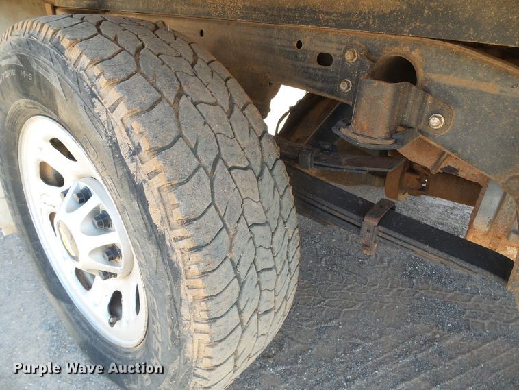 image for item DC5086 2013 Chevrolet Silverado 3500HD Crew Cab pickup truck